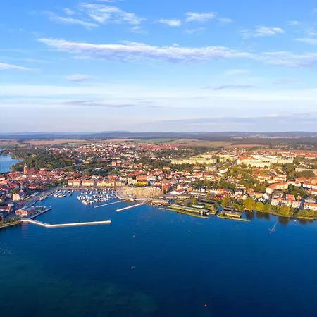Apartment Kietz-oase - Charmante Mit Balkon&müritzblick Im Historischen Speicher *