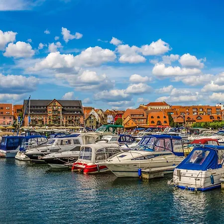 Kietz-oase - Charmante Mit Balkon&müritzblick Im Historischen Speicher *