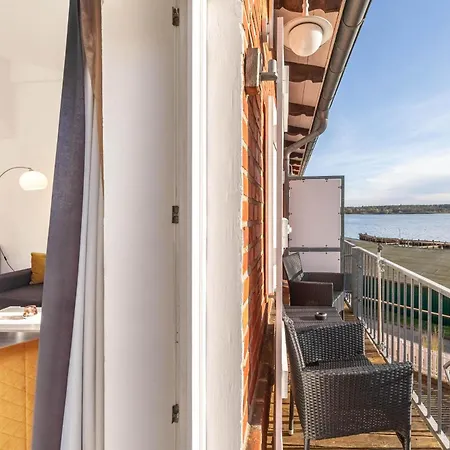 Apartment Kietz-oase - Charmante Mit Balkon&müritzblick Im Historischen Speicher *